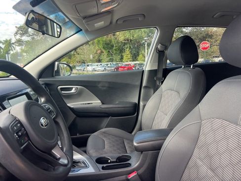 Used 2019 Kia Niro LX image 15