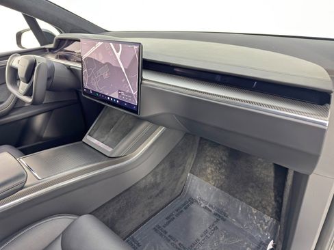 Used 2022 Tesla Model X Plaid image 14