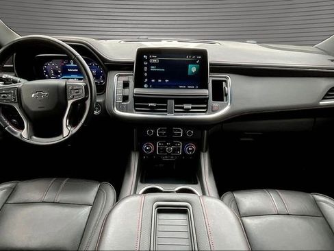 Used 2022 Chevrolet Suburban RST w/ Luxury Package image 7