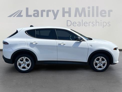 New 2025 Dodge Hornet GT w/ Cold Weather Group AWD/4WD image 6