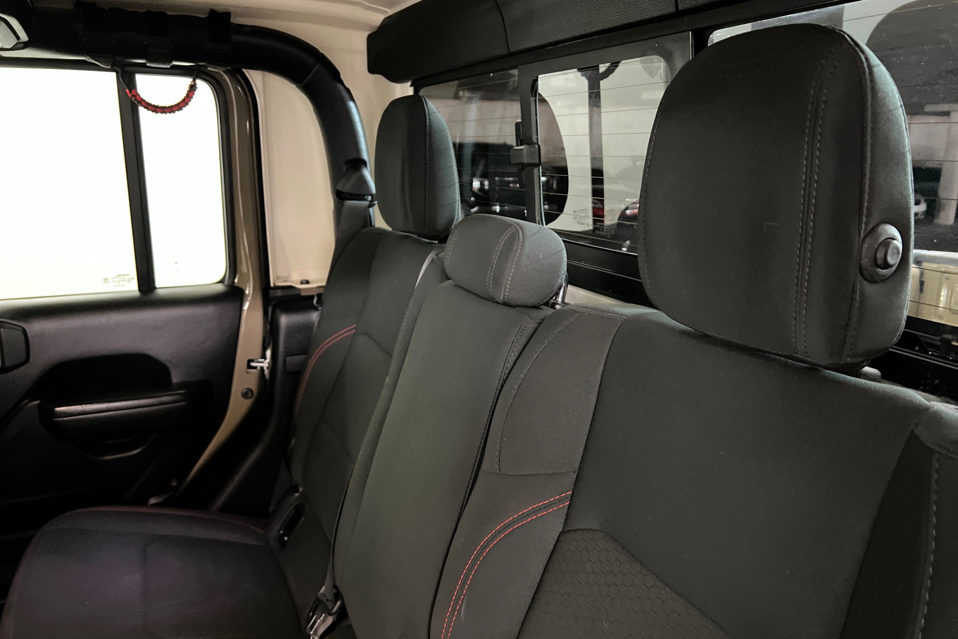 Used 2020 Jeep Gladiator Rubicon AWD/4WD image 20