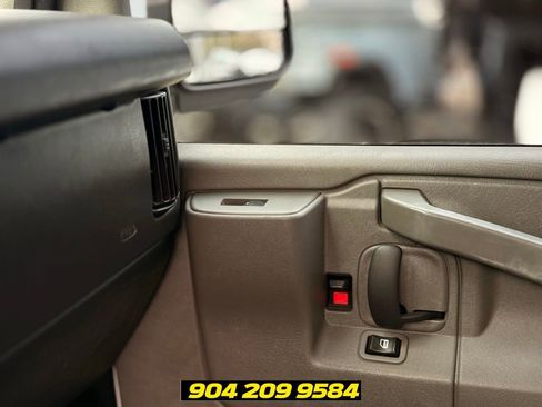 Used 2019 Chevrolet Express 3500 LT w/ LT Preferred Equipment Group RWD image 11