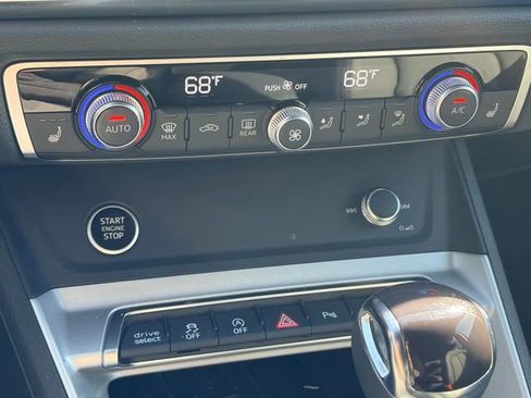 Used 2025 Audi Q3 2.0T Premium w/ Convenience Package image 10