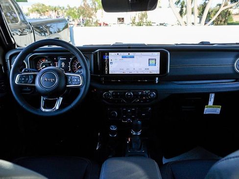 New 2026 Jeep Wrangler Unlimited Sahara AWD/4WD image 13
