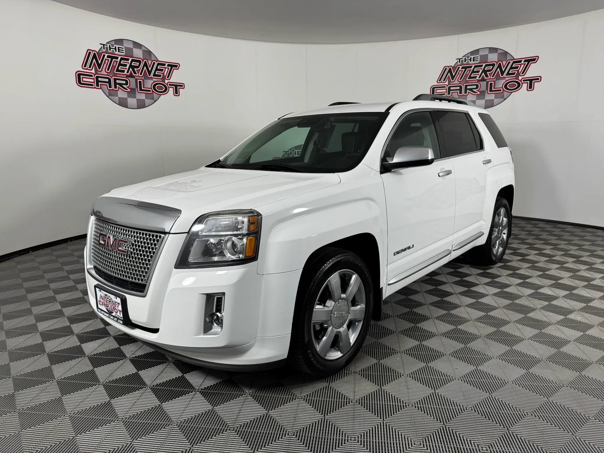 Used 2014 GMC Terrain Denali w/ LPO, Protection Package AWD/4WD image 3