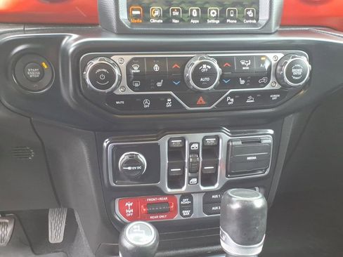 Used 2020 Jeep Gladiator Rubicon AWD/4WD image 19
