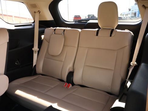 Used 2022 Ford Explorer Limited w/ Equipment Group 301A image 26