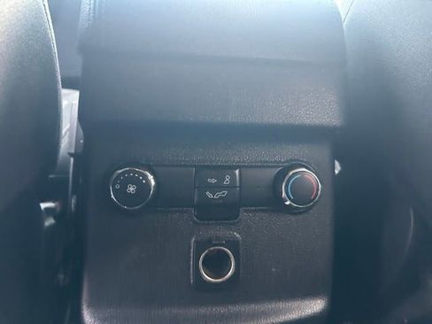 Used 2016 Ford Explorer XLT AWD/4WD image 14