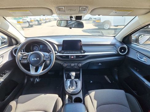 Used 2024 Kia Forte LXS FWD image 32