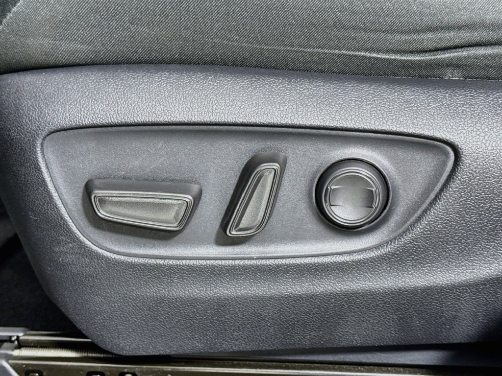 Used 2024 Toyota RAV4 XLE w/ Convenience Package AWD/4WD image 20