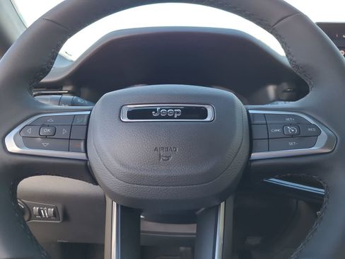 New 2026 Jeep Compass Latitude AWD/4WD image 23