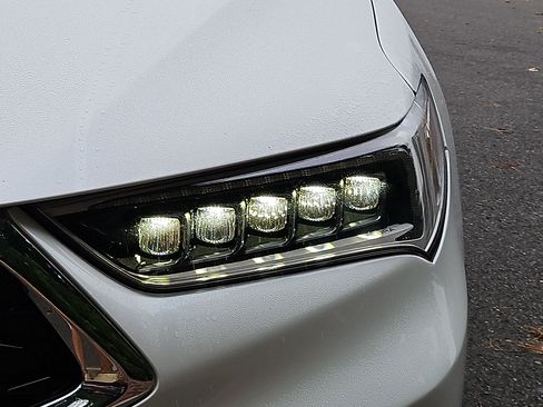 Used 2018 Acura TLX V6 FWD image 9