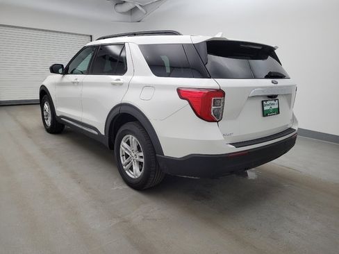 Used 2022 Ford Explorer XLT AWD/4WD image 5