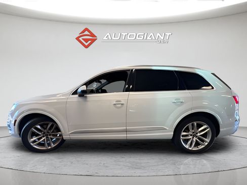 Used 2017 Audi Q7 3.0T Prestige AWD/4WD image 3