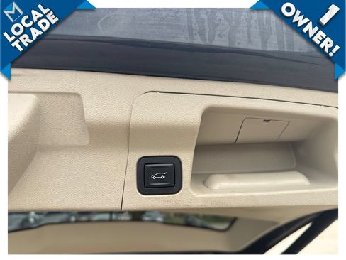 Used 2018 GMC Acadia Denali w/ Technology Package AWD/4WD image 38