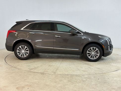 Used 2019 Cadillac XT5 Luxury FWD image 8