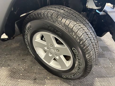 Used 2013 Jeep Wrangler Sport image 29