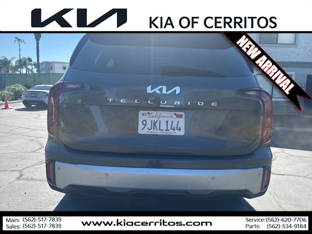 Certified 2024 Kia Telluride LX FWD image 4