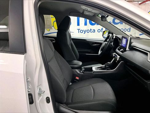 Used 2024 Toyota RAV4 XLE FWD image 11