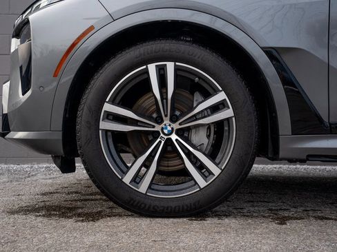 Used 2025 BMW X7 xDrive40i w/ M Sport Package image 12