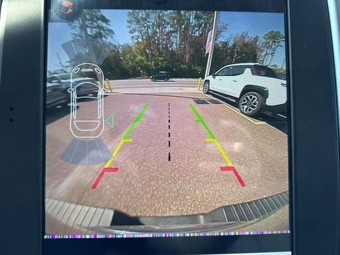 Used 2017 Ford F150 Lariat image 24