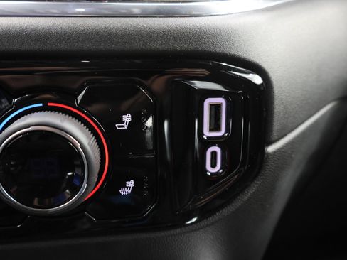 Used 2024 Chevrolet Silverado 1500 RST AWD/4WD image 47