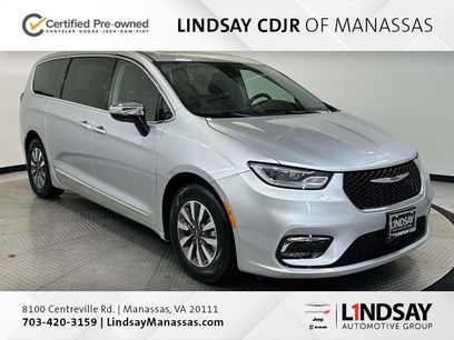 Certified 2023 Chrysler Pacifica Limited