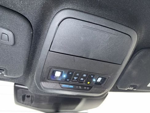 Used 2023 Ford Explorer Platinum w/ Technology Package image 32