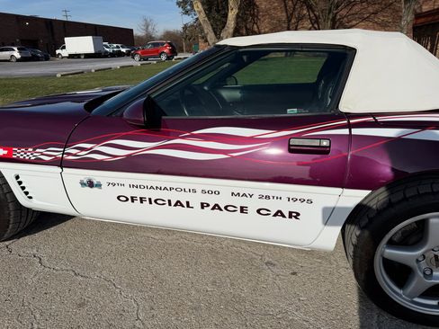 Used 1995 Chevrolet Corvette Convertible image 22