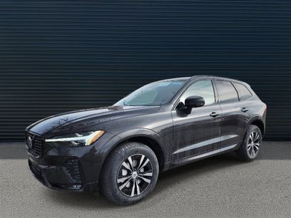 New 2025 Volvo XC60 B5 Core w/ Climate Package