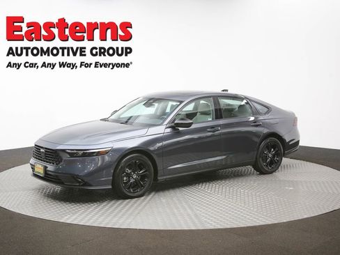 Used 2025 Honda Accord SE image 57
