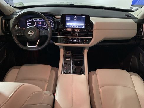 Used 2024 Nissan Pathfinder SL w/ SL Premium Package AWD/4WD image 26