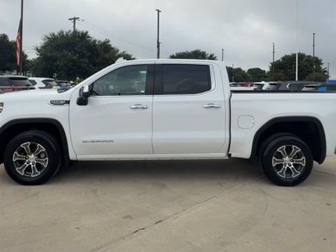 Certified 2025 GMC Sierra 1500 SLT RWD image 5