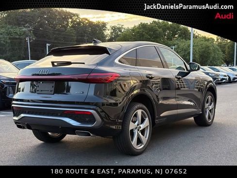 Used 2025 Audi Q5 Premium Plus w/ Premium Plus AWD/4WD image 6