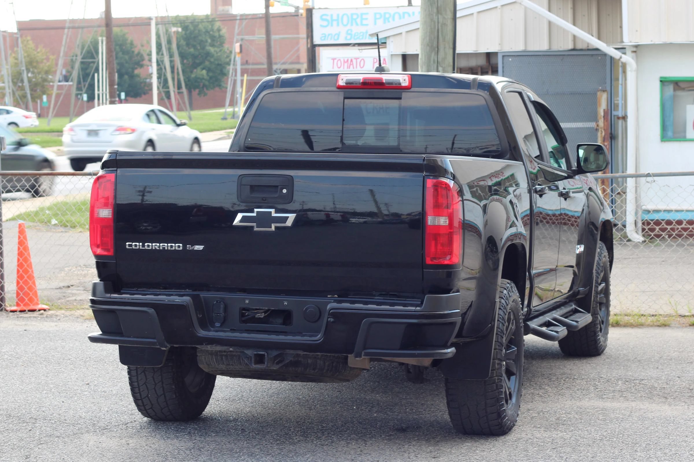 Used 2018 Chevrolet Colorado Z71 w/ Z71 Midnight Edition AWD/4WD image 8