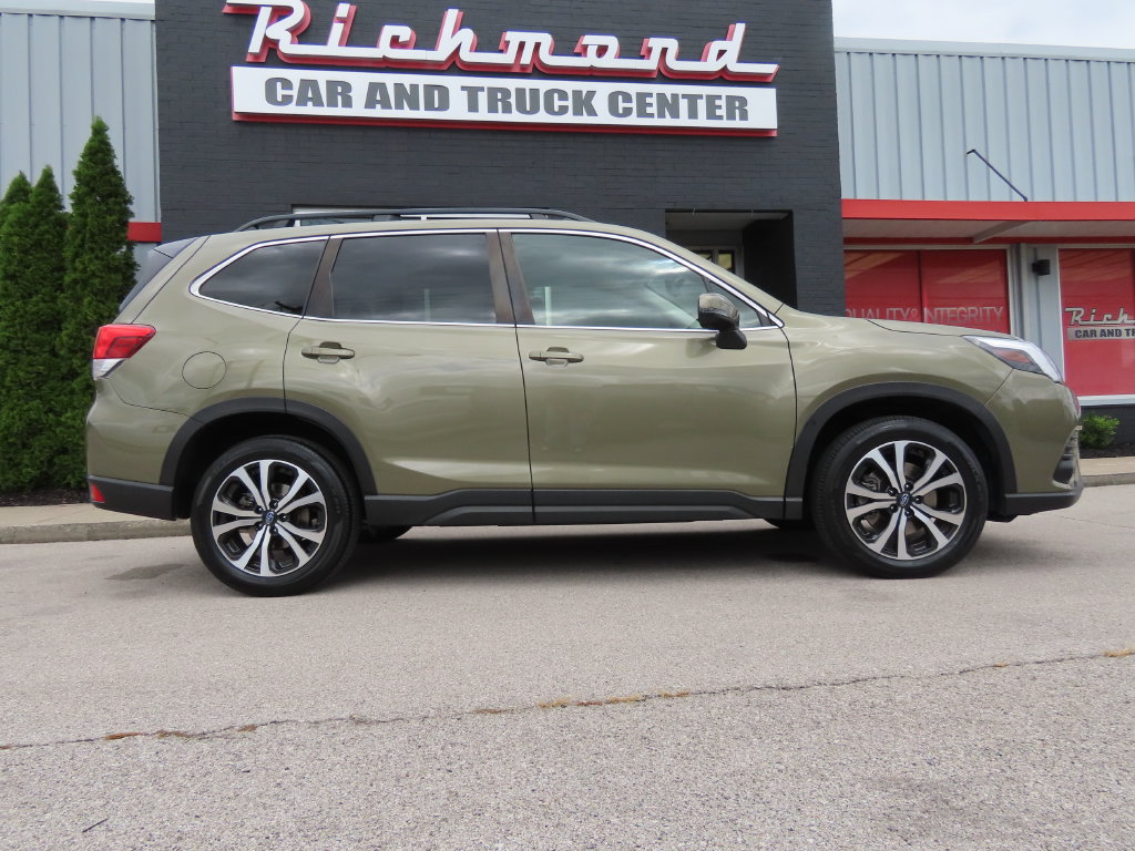 Used 2024 Subaru Forester Limited AWD/4WD image 3
