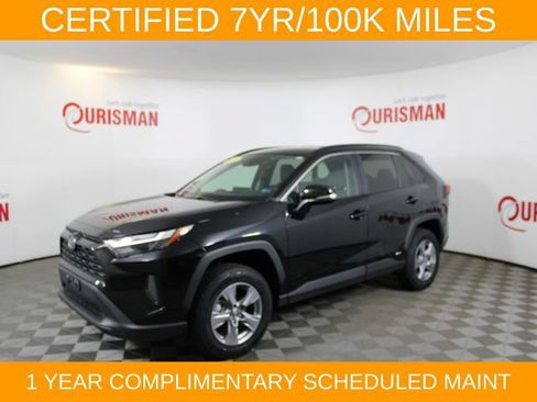 Used 2025 Toyota RAV4 XLE AWD/4WD image 3