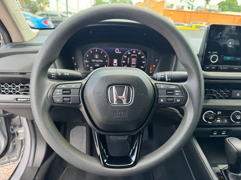 Used 2024 Honda Accord LX image 31