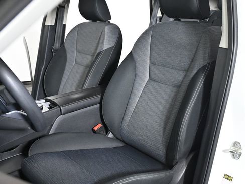 Certified 2022 Nissan Rogue SV AWD/4WD image 22