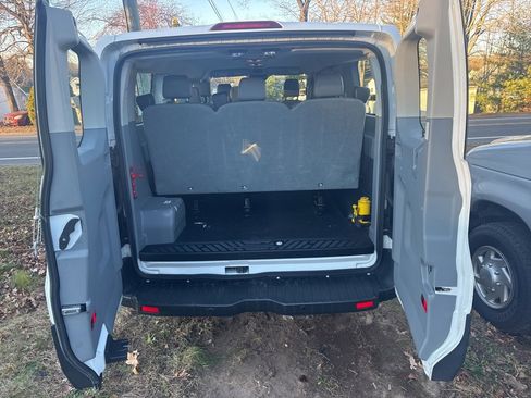 Used 2017 Ford Transit 150 XL image 31