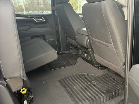 Used 2025 Chevrolet Silverado 1500 LT image 44