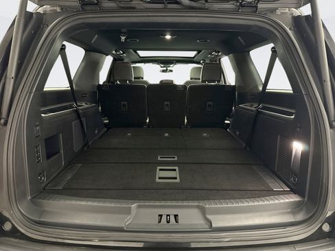 Used 2022 Ford Expedition Max Limited image 22