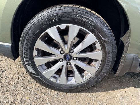 Used 2017 Subaru Outback 2.5i Touring image 12