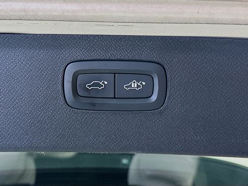 Used 2018 Volvo XC90 T6 Inscription w/ Convenience Package AWD/4WD image 32