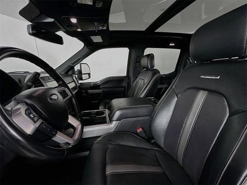 Used 2021 Ford F350 Platinum image 11