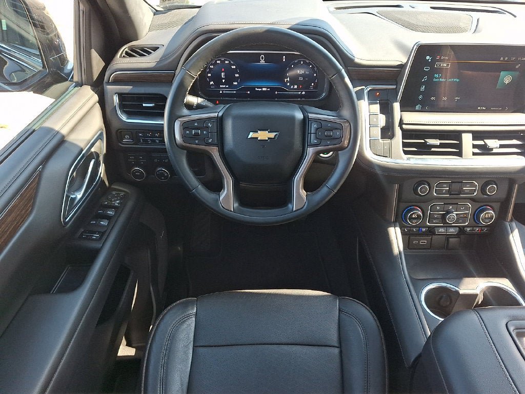 Certified 2023 Chevrolet Suburban High Country AWD/4WD image 13