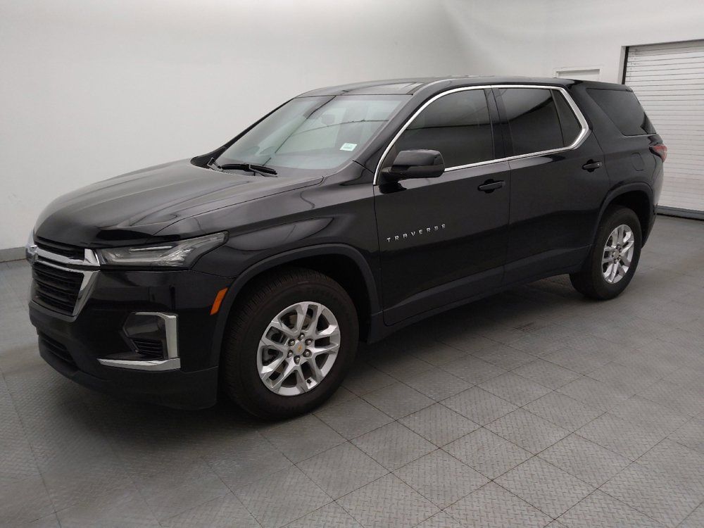 Used 2022 Chevrolet Traverse LS FWD image 2