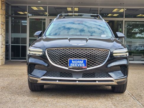 Used 2023 Genesis GV70 2.5T w/ Select Package AWD/4WD image 2