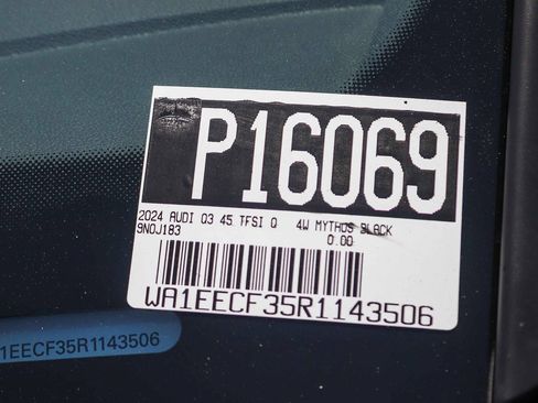 Certified 2024 Audi Q3 2.0T Premium Plus w/ Premium Plus Package AWD/4WD image 32