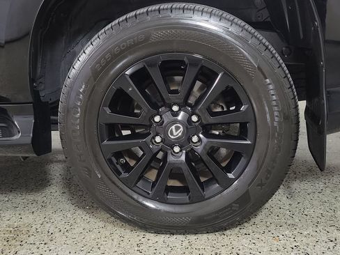 Used 2023 Lexus GX 460 w/ Black Line Special Edition AWD/4WD image 8